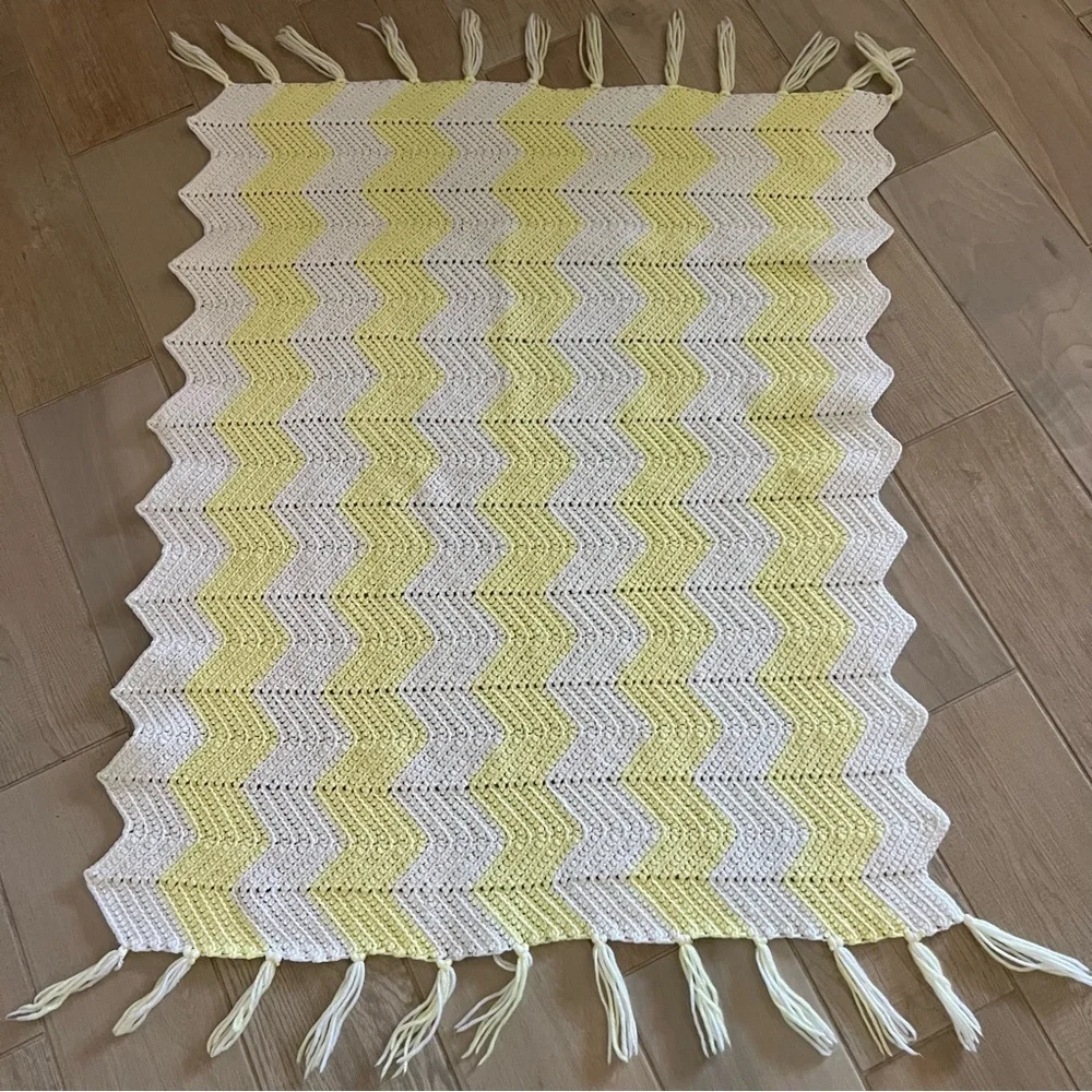 Vintage Handmade Crochet Knit Afghan Yellow And White Chevron